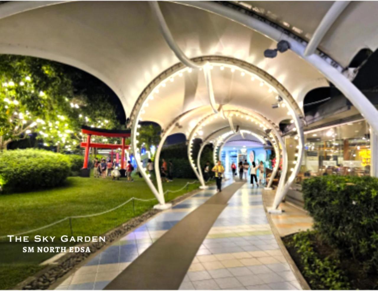 SM NORTH EDSA Where Else Manila Exterior foto